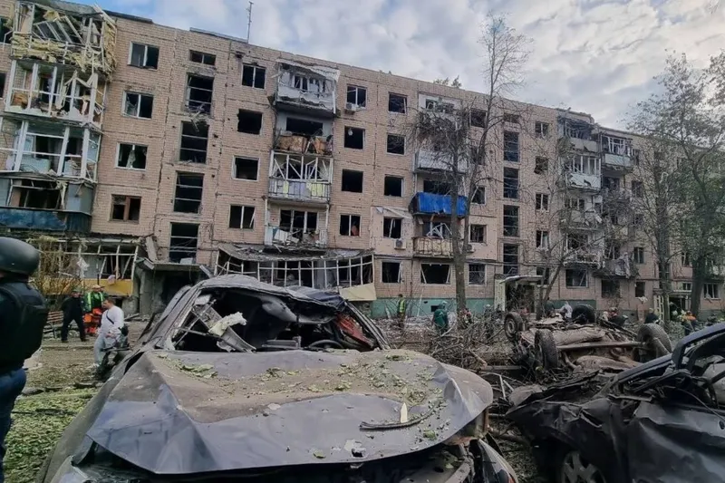 Харків після удару по Слобідському району: пошкоджено понад 40 багатоповерхівок