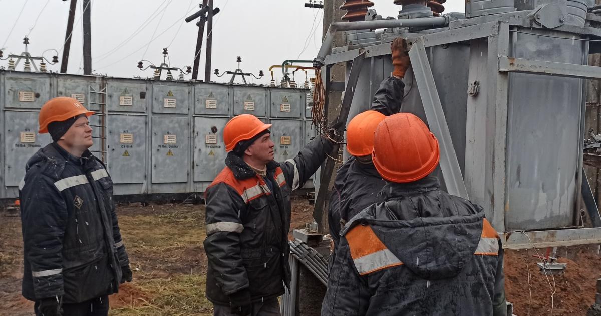 «Харківобленерго»: графіки відключень на Харківщині зумовлені обстрілами енергомереж