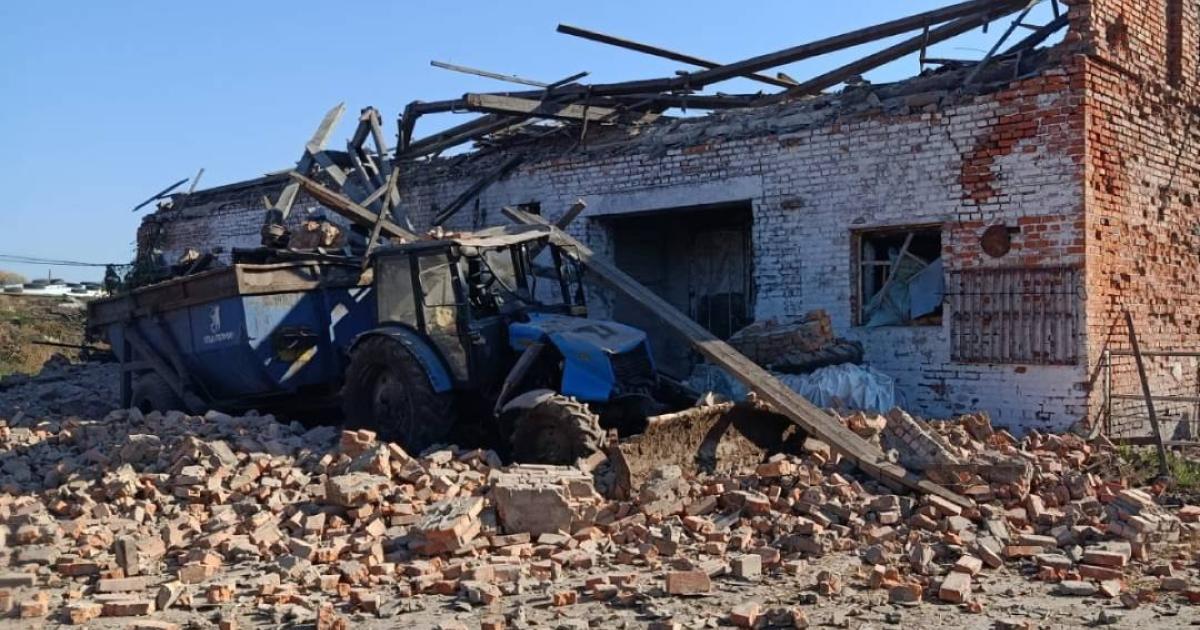 У Подвірках під Харковом дрони пошкодили СТО та цивільне підприємство, постраждали троє жінок