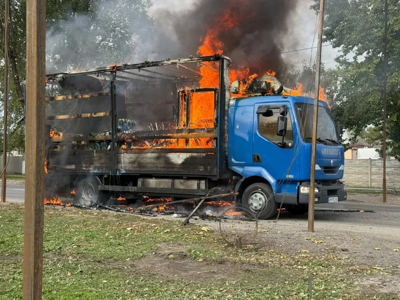 Дергачі на Харківщині: російські дрони атакували місто щогодини